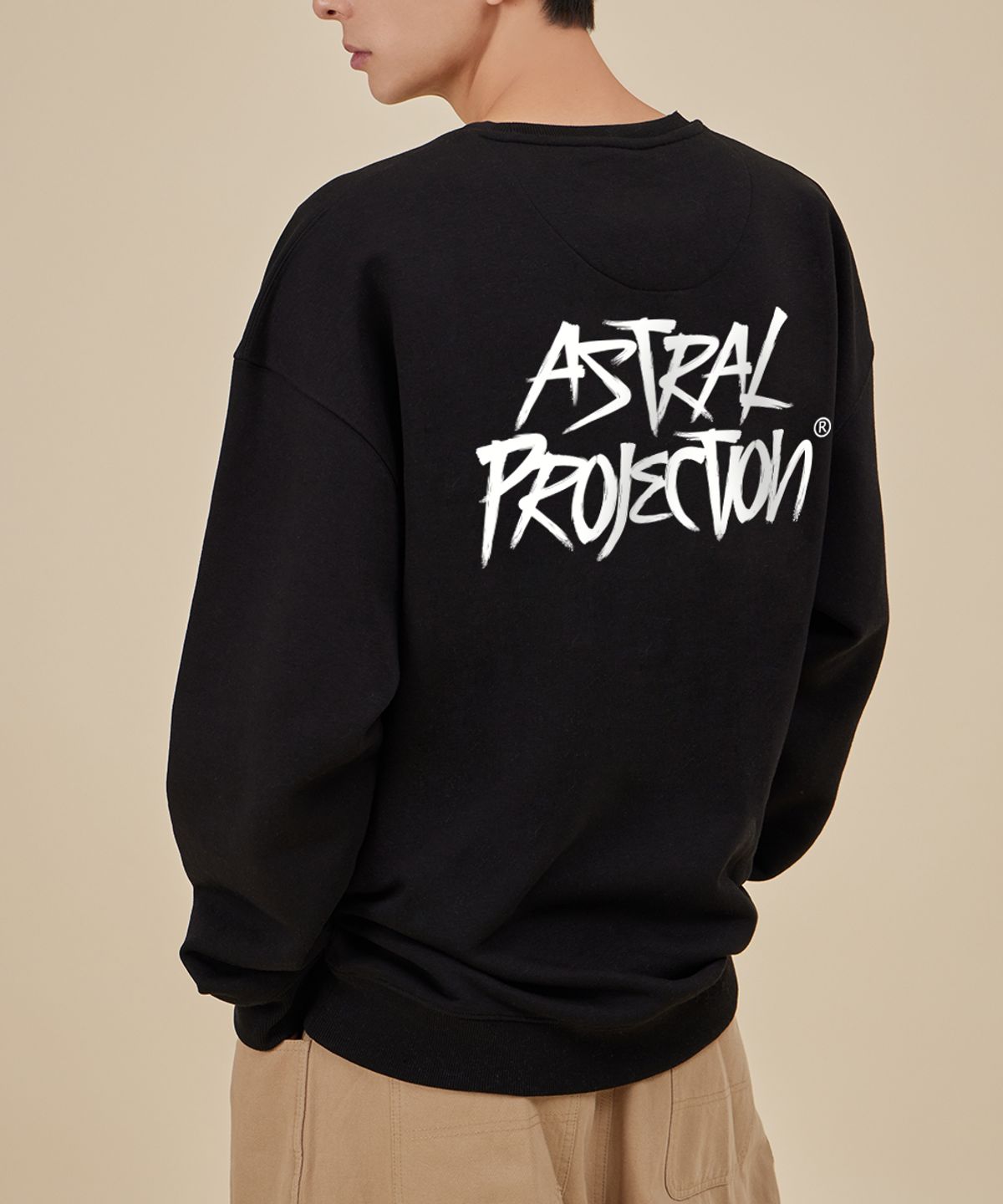 아스트랄 프로젝션(ASTRAL PROJECTION) 2PACK 그래피티 레터링 루즈핏 맨투맨