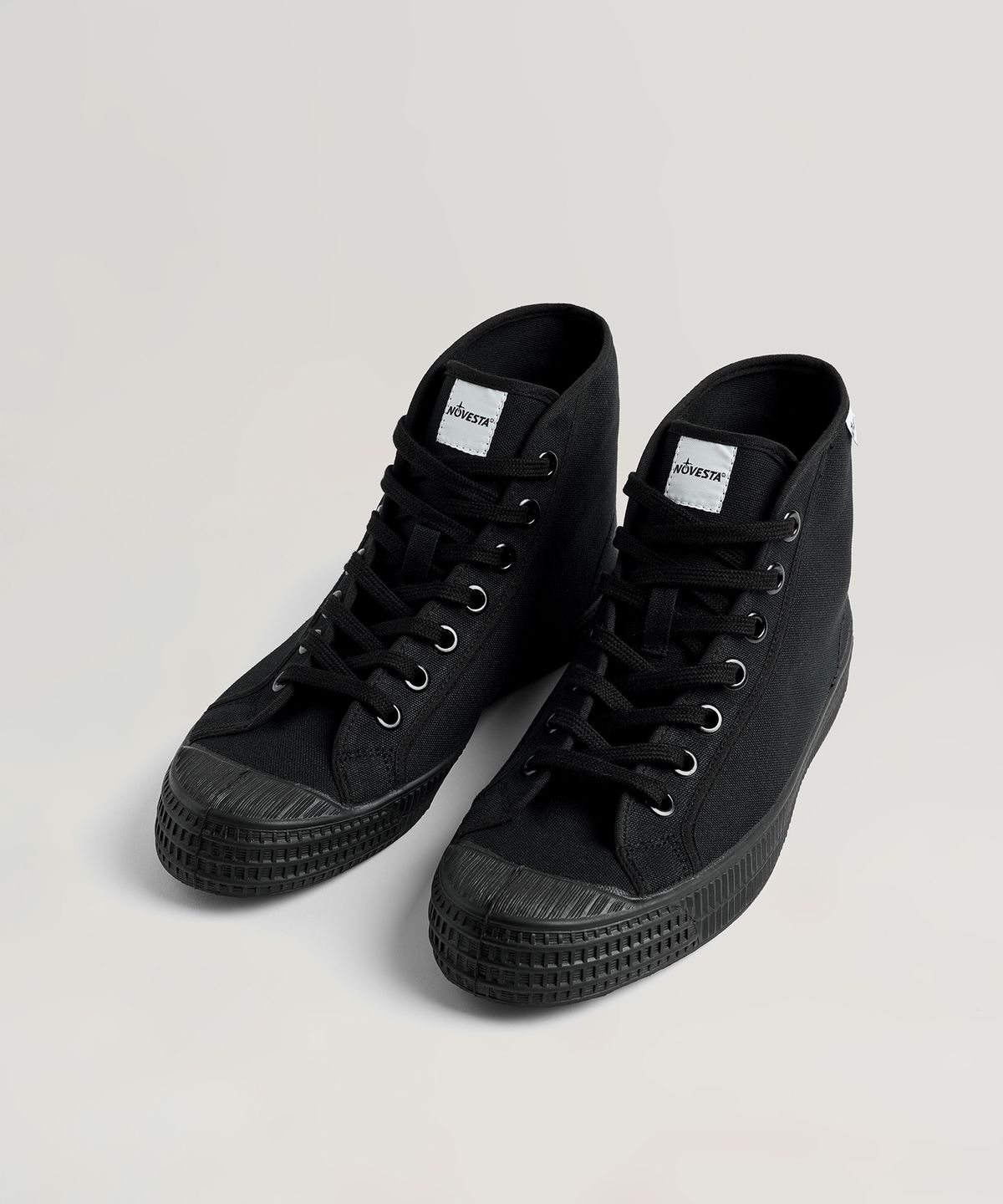노베스타(NOVESTA) 스타 드리블 All Black