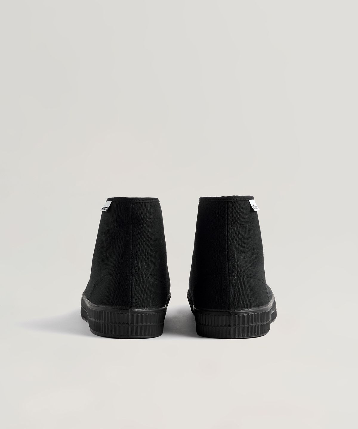 노베스타(NOVESTA) 스타 드리블 All Black