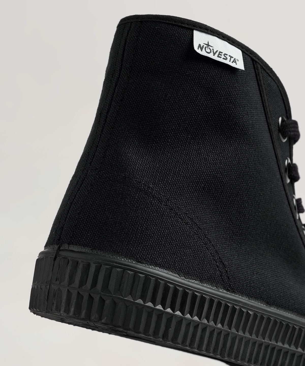 노베스타(NOVESTA) 스타 드리블 All Black