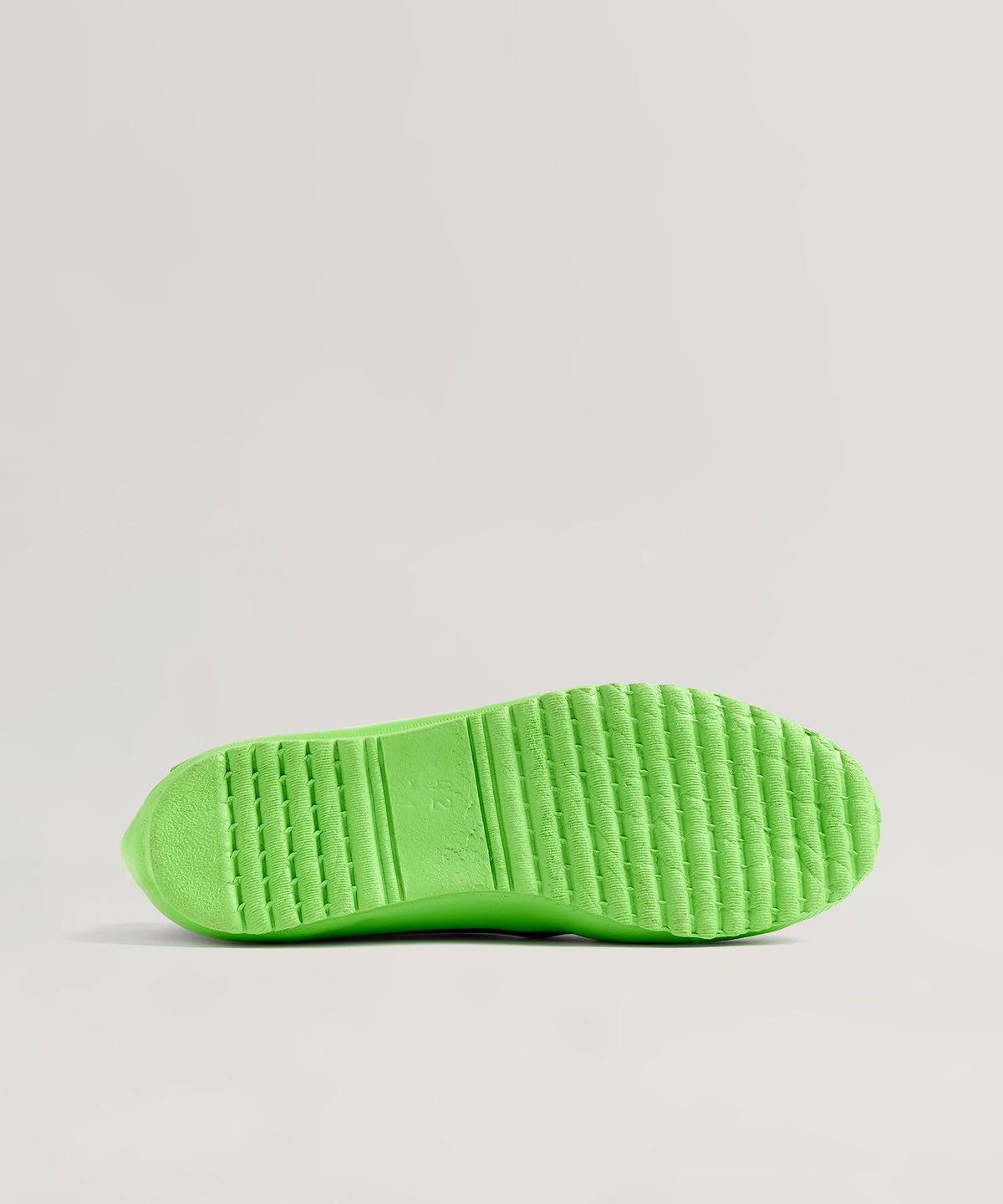 노베스타(NOVESTA) 러버 스니커즈 로우 Black/Green