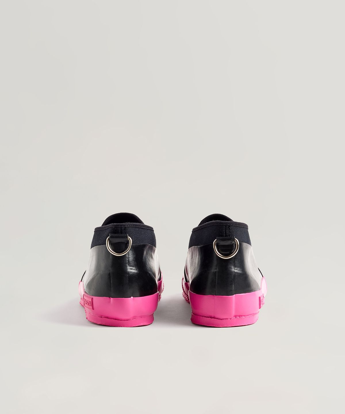 노베스타(NOVESTA) 러버 스니커즈 로우 Black/Pink