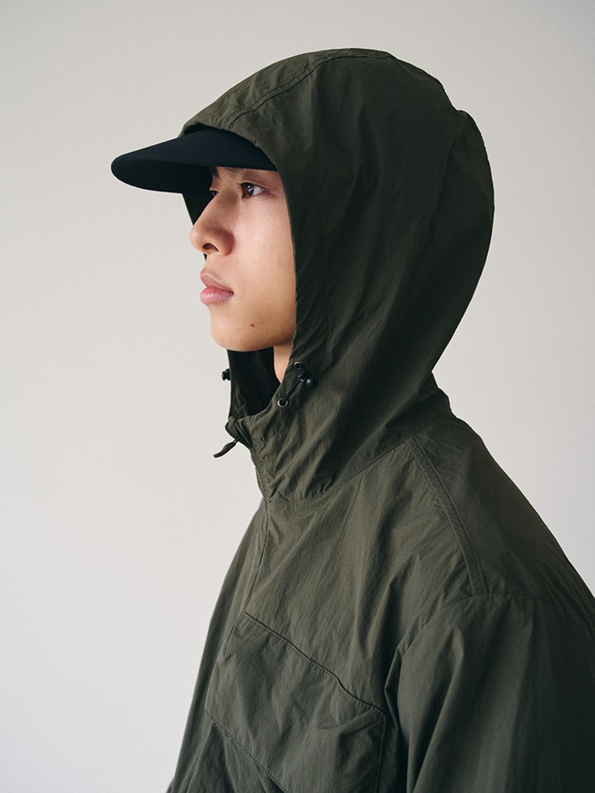 험토(HUMTTO) 남성 캐스트 바람막이 자켓