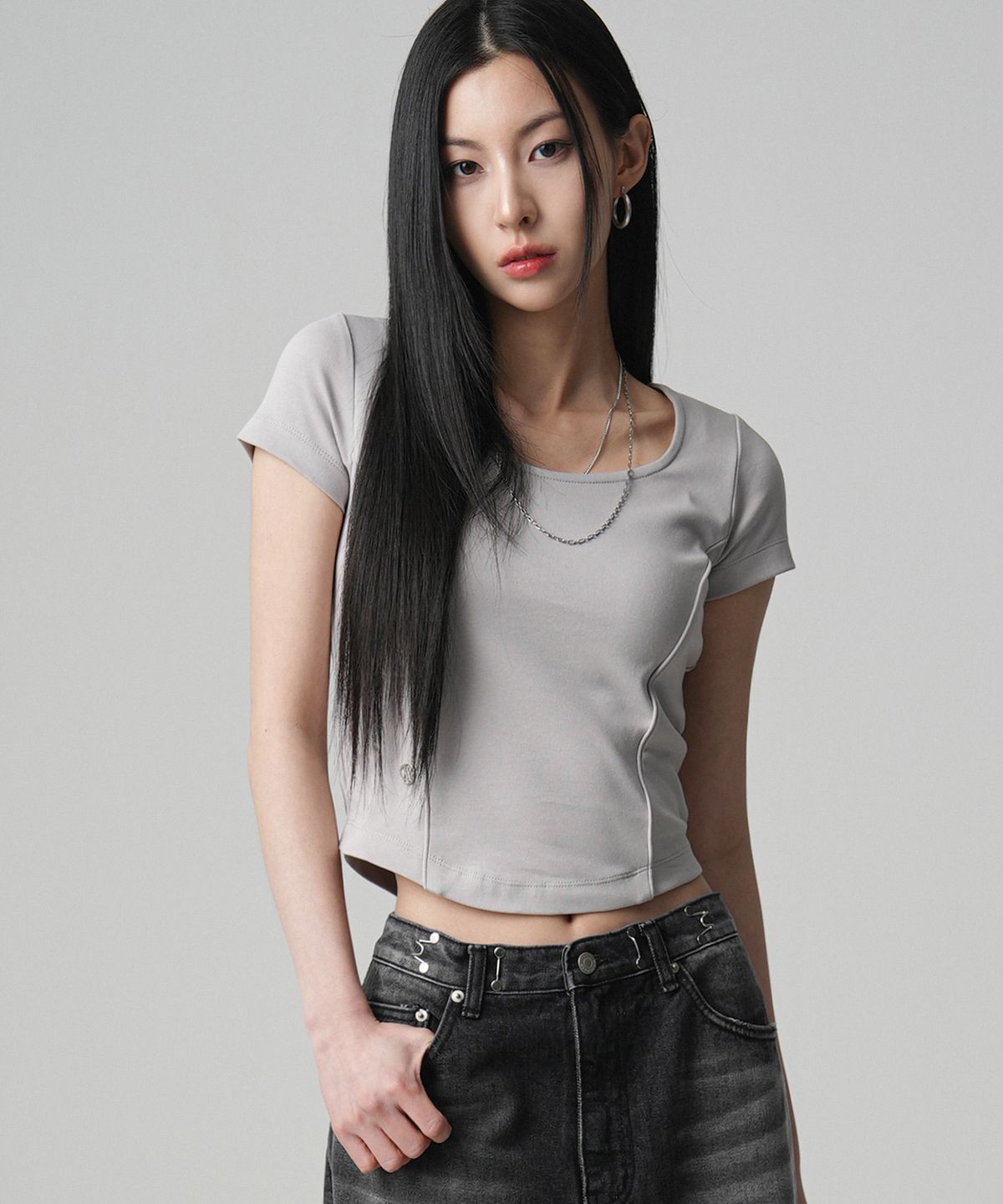 어반드레스(AVANDRESS) Pentagonal Line T-shirt - 7COL