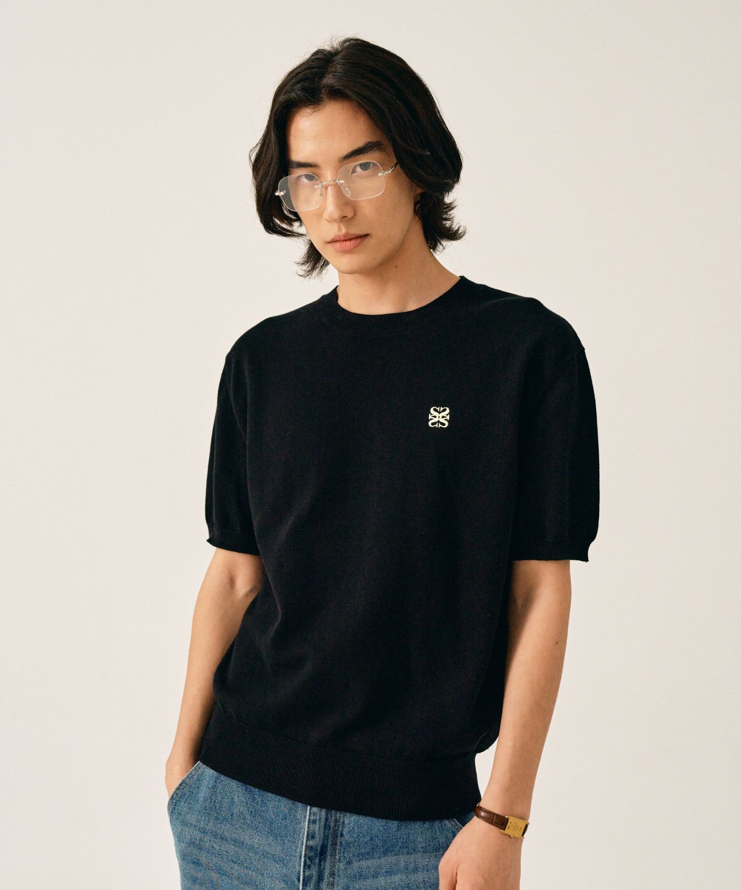 MUSINSA | SATUR Classic Crew Neck Half Knit Black