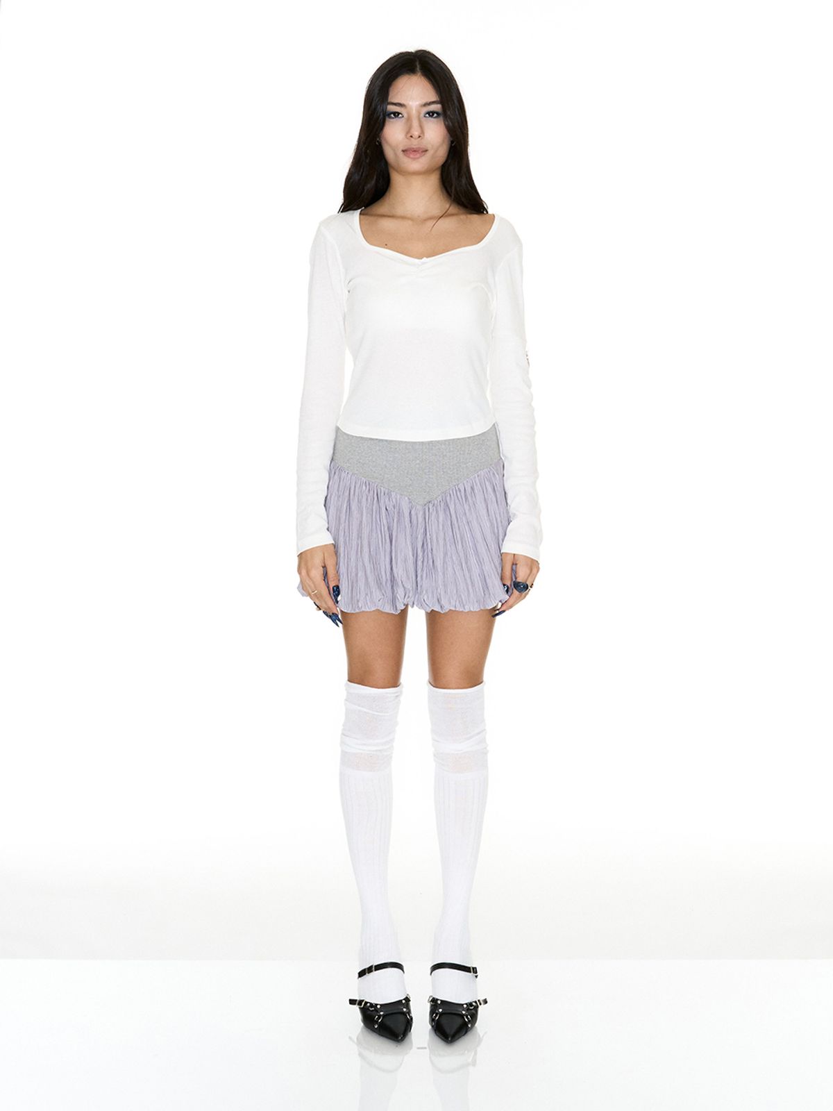 쎄쎄쎄(SETSETSET) HERAT NECK T-SHIRT WITH SEASHELL WHITE