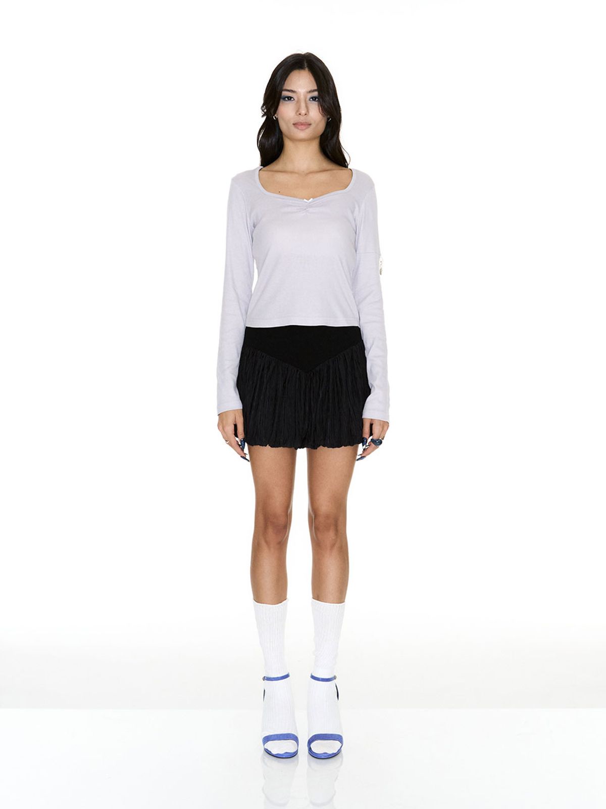 쎄쎄쎄(SETSETSET) HERAT NECK T-SHIRT WITH SEASHELL GREYSH LILAC