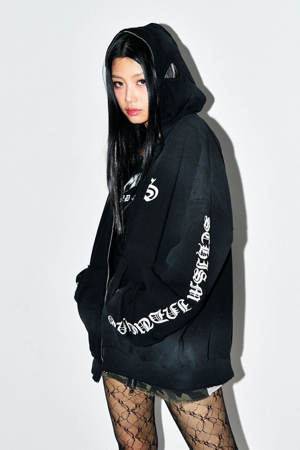 MUSINSA公式 | SCHISM INDUCING GIMP ZIP UP HOODIE, BLACK