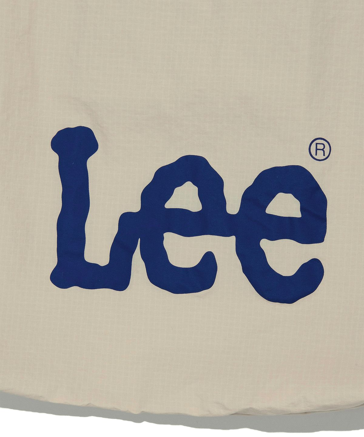 리(LEE) 트위치 로고 경량 패커블백 베이지