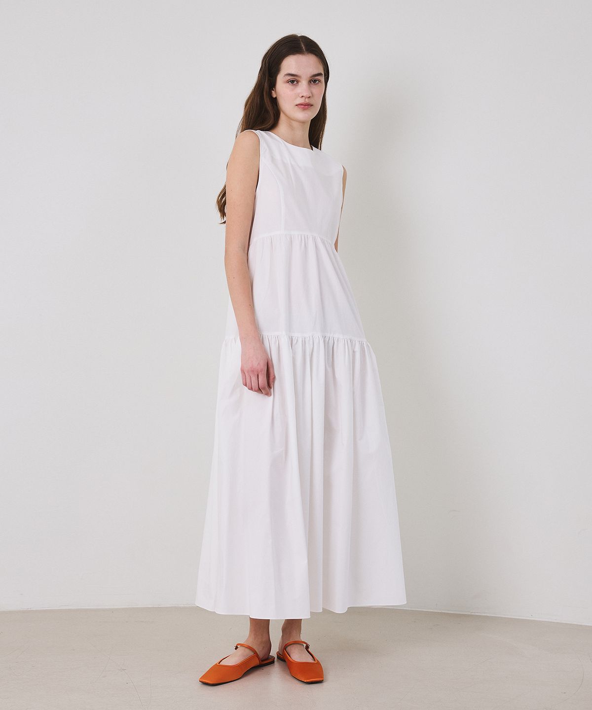 아템포(ATEMPO) SLEEVELESS DRESS_white