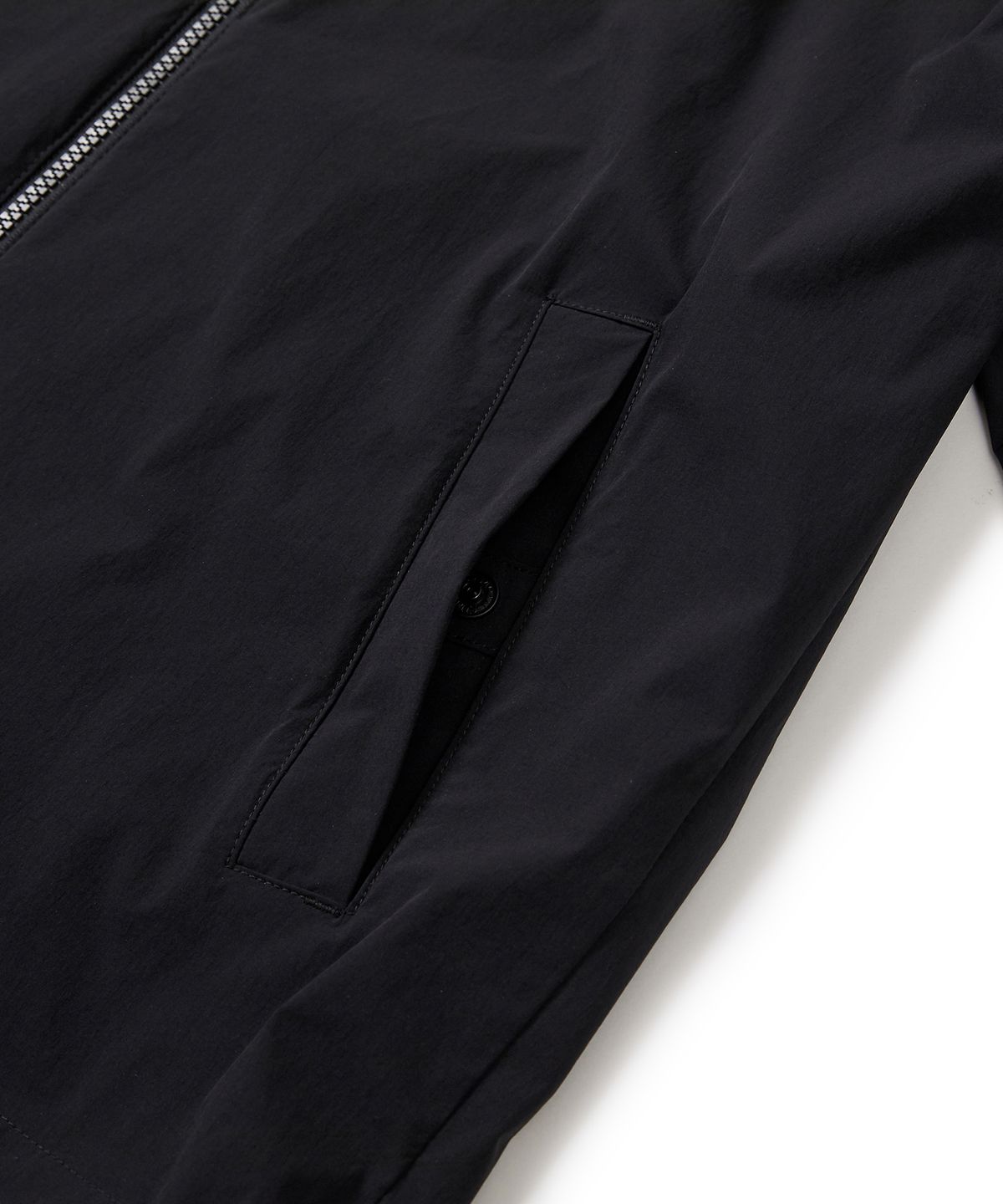 스노우피크 어패럴(SNOWPEAK APPAREL) 씬테크 우븐 스탠드넥 바람막이 Black (S24MMSWB34)