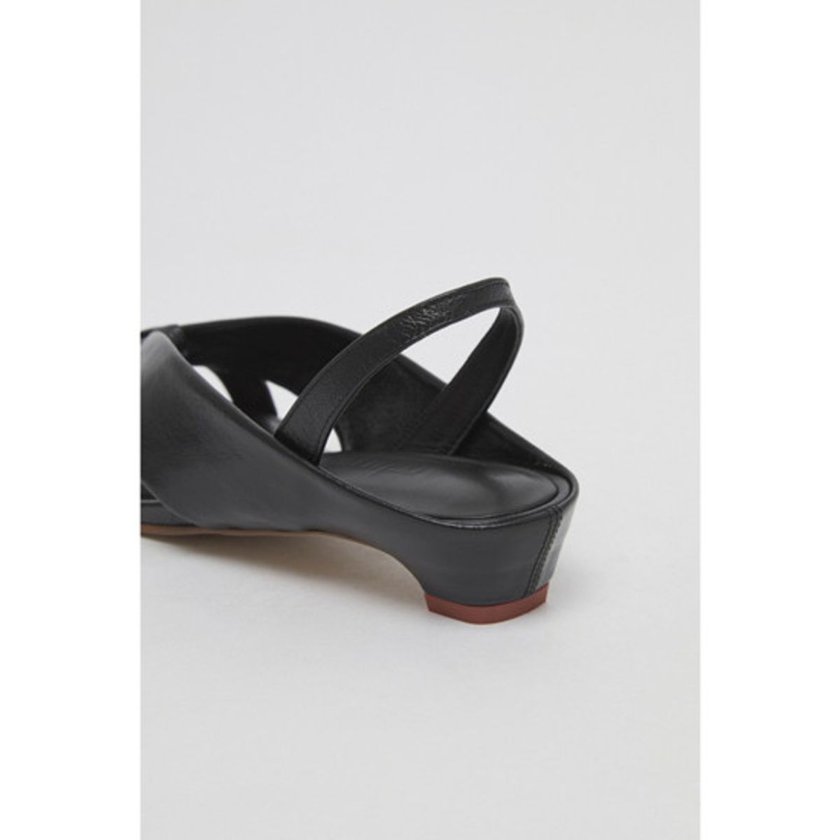 아카이브앱크(ARCHIVEPKE) epke curve pumps(Deep sleep)_OK2AM25001BLK
