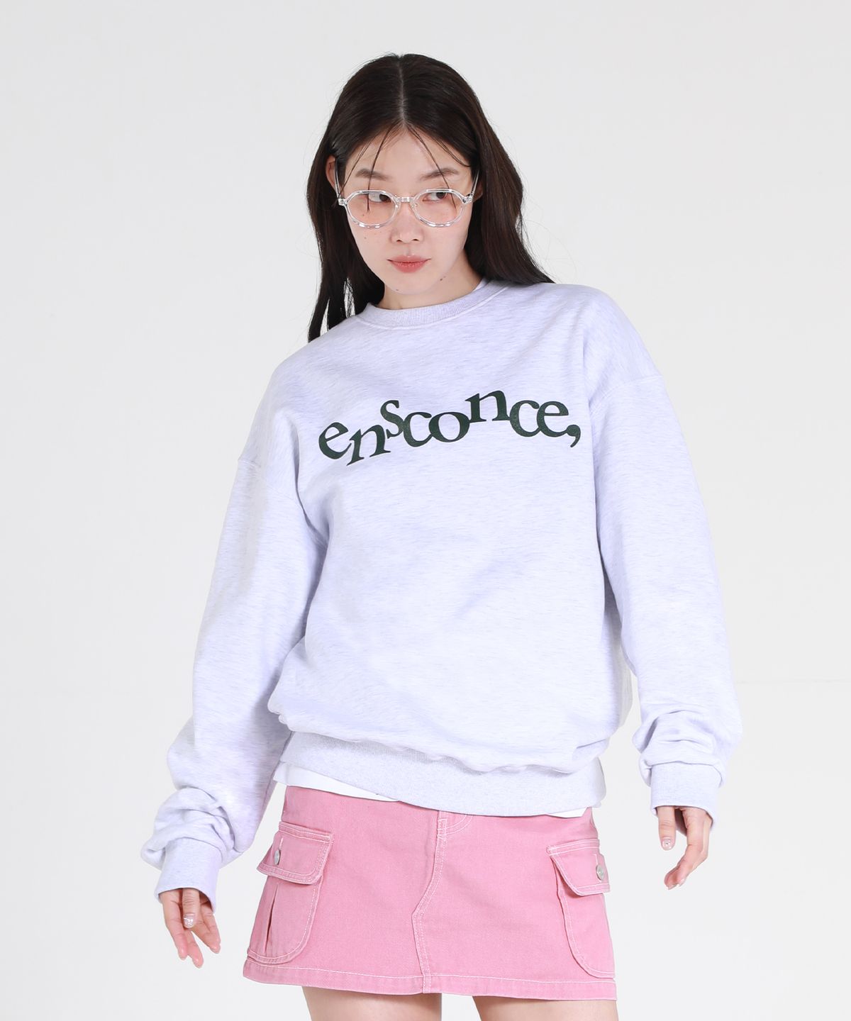 이에스엔(ESN) EnScoNce 그래픽 오버핏 스웻셔츠 화이트멜란지