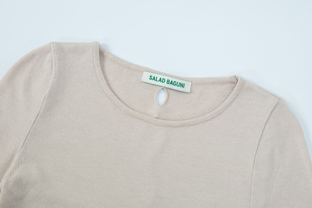 샐러드바구니(SALAD BAGUNI) Back Cut out Knit - beige