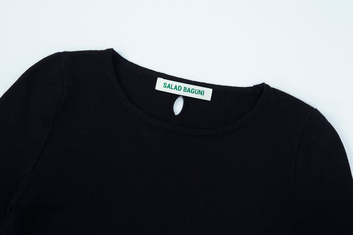 샐러드바구니(SALAD BAGUNI) Back Cut out Knit - black