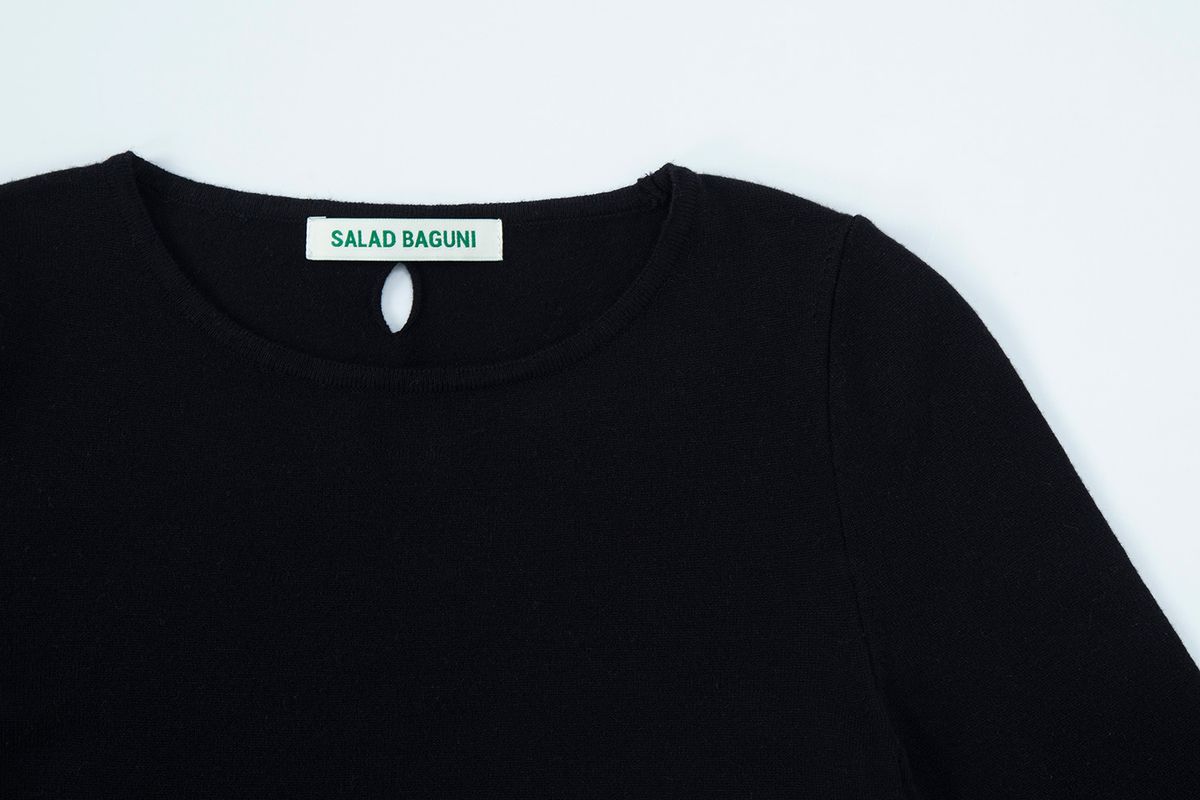 샐러드바구니(SALAD BAGUNI) Back Cut out Knit - black