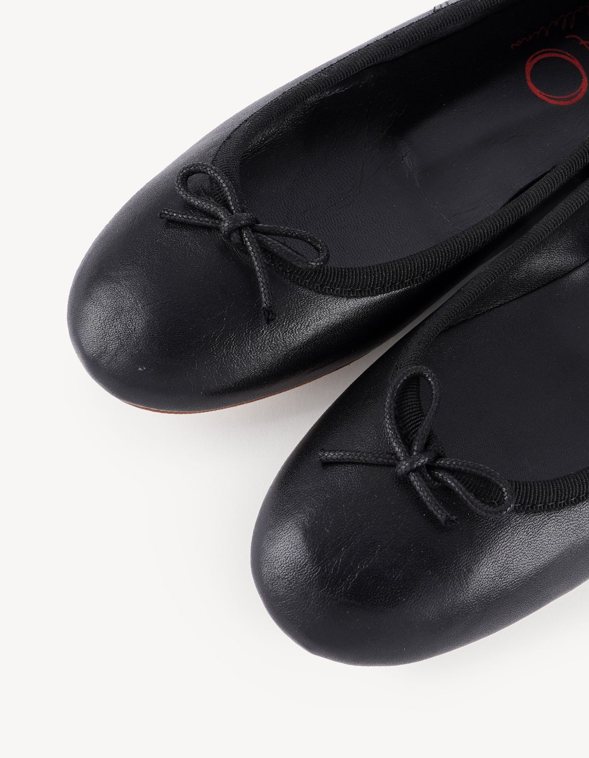 로로 발레리나(LOLOBALLERINA) 카프리 발레리나  Nappa Nero