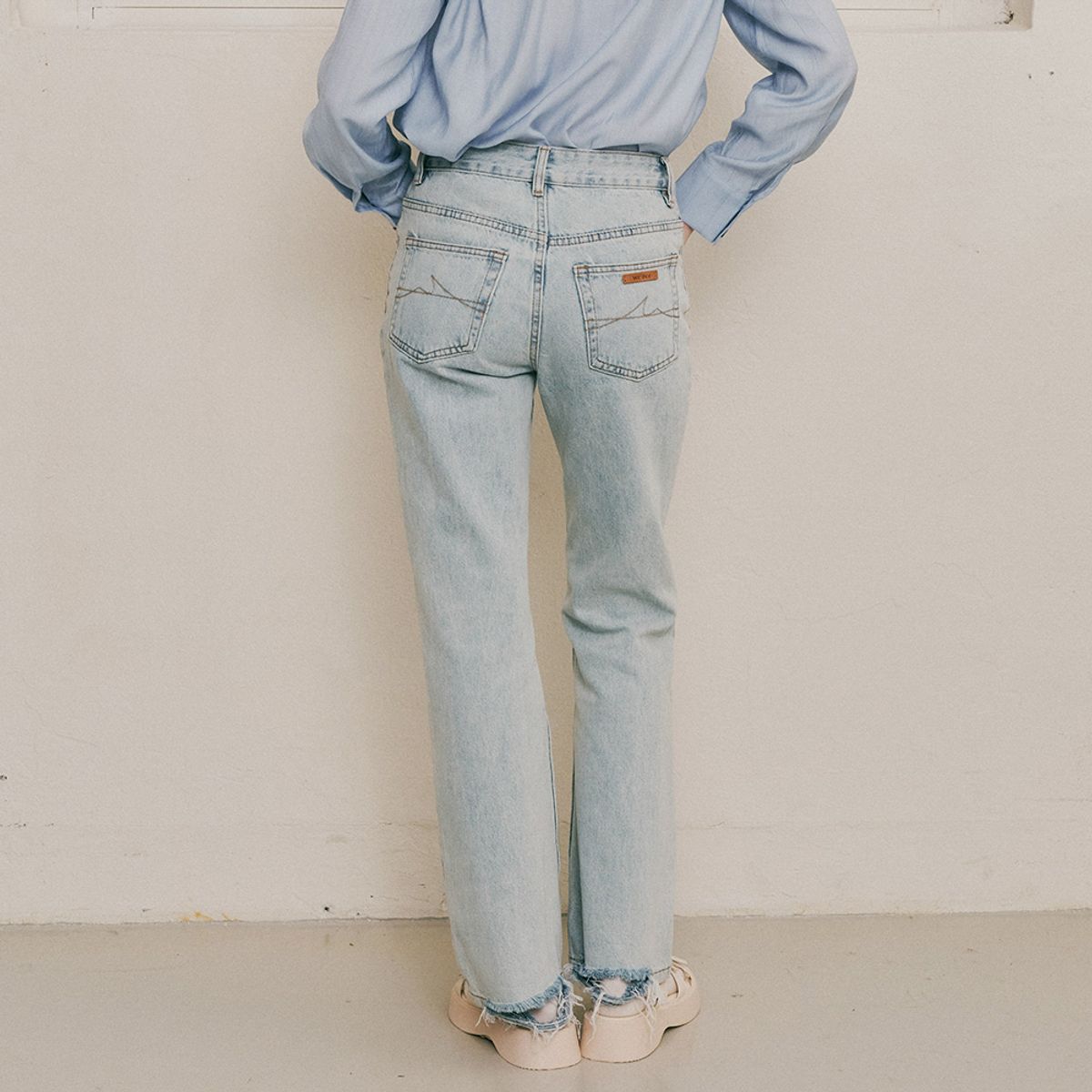 웬스데이딜라잇(WEDNESDAY DELIGHT) WD_Light blue denim pants