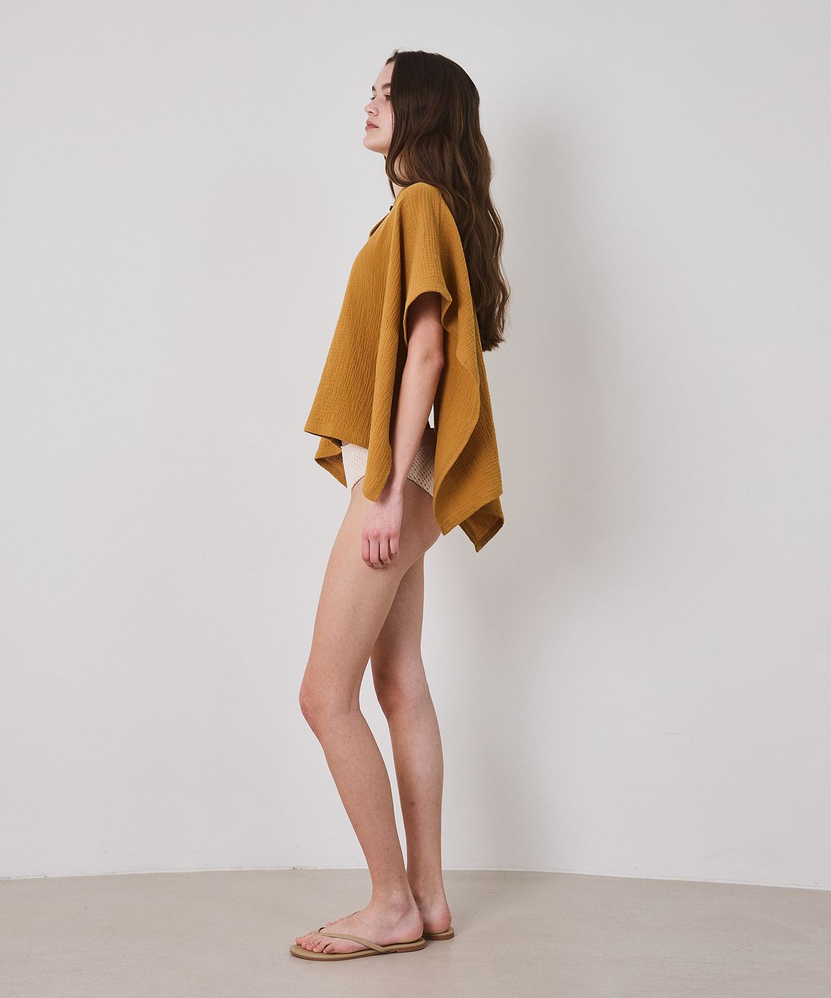 아템포(ATEMPO) BEACH HOOD CAPE_mustard (women)