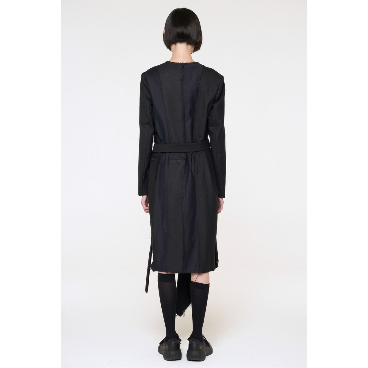래코드(RECODE) Puzzle Asymmetry Round Neck Dress_RQDAS24543BKX