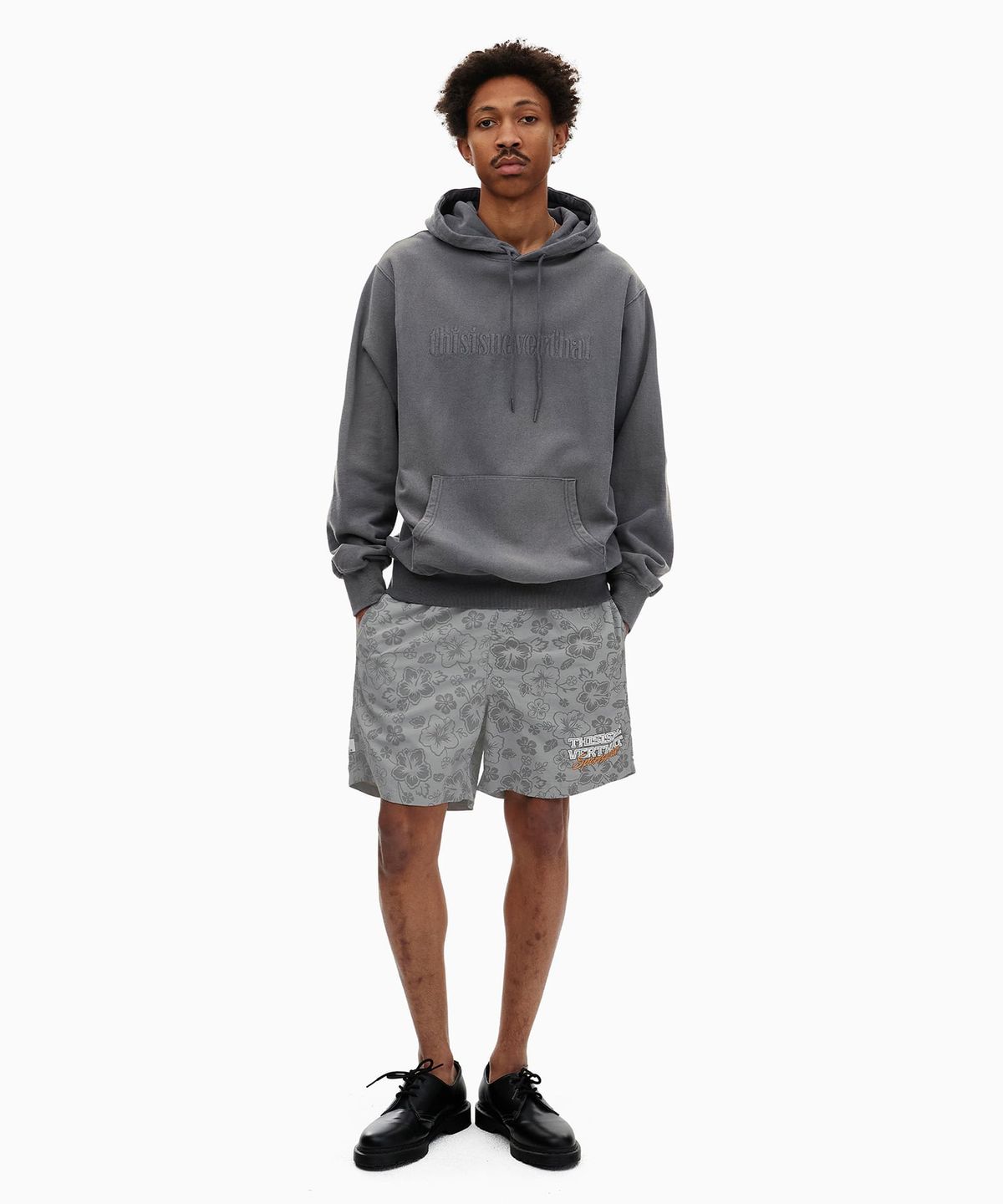 디스이즈네버댓(THISISNEVERTHAT) Big Logo Nylon Shorts Grey