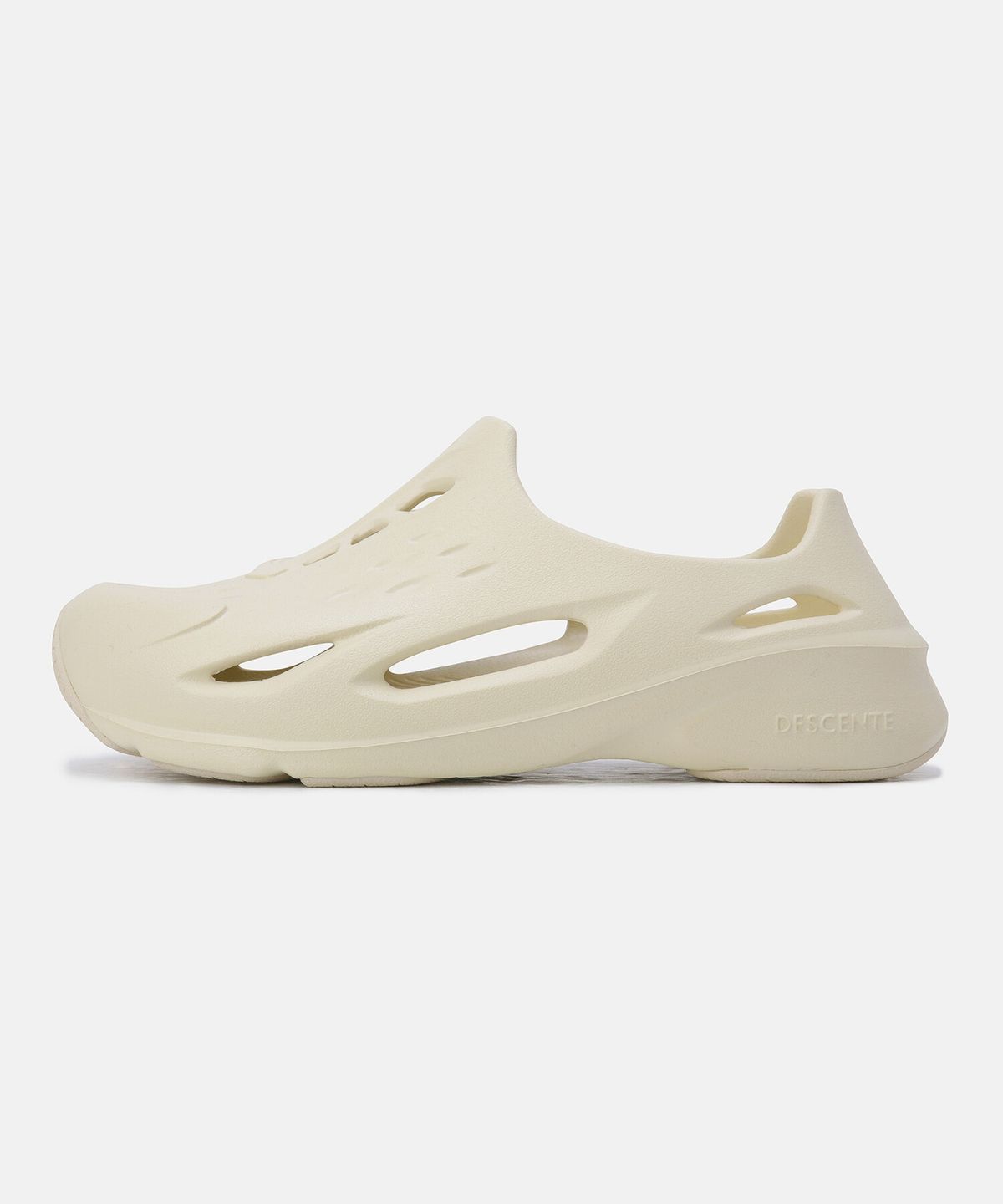 데상트(DESCENTE) 디웨이브 슬립온 화이트(SP123LND31)