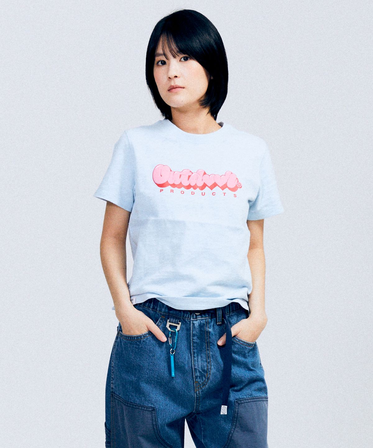 아웃도어 프로덕츠(OUTDOOR PRODUCTS) 여성 볼륨 로고 티셔츠 W VOLUME LOGO T-SHIRT