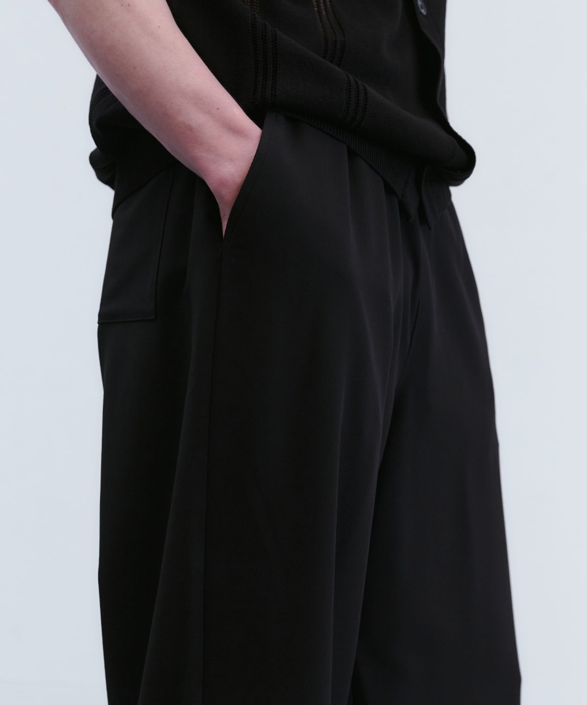 포트너스(FOTTNERS) Wide Banding Slacks (Black)
