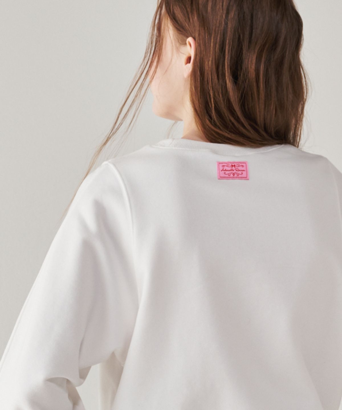 론론(RONRON) VOLUME SLEEVE RIBBON SWEATSHIRT WHITE