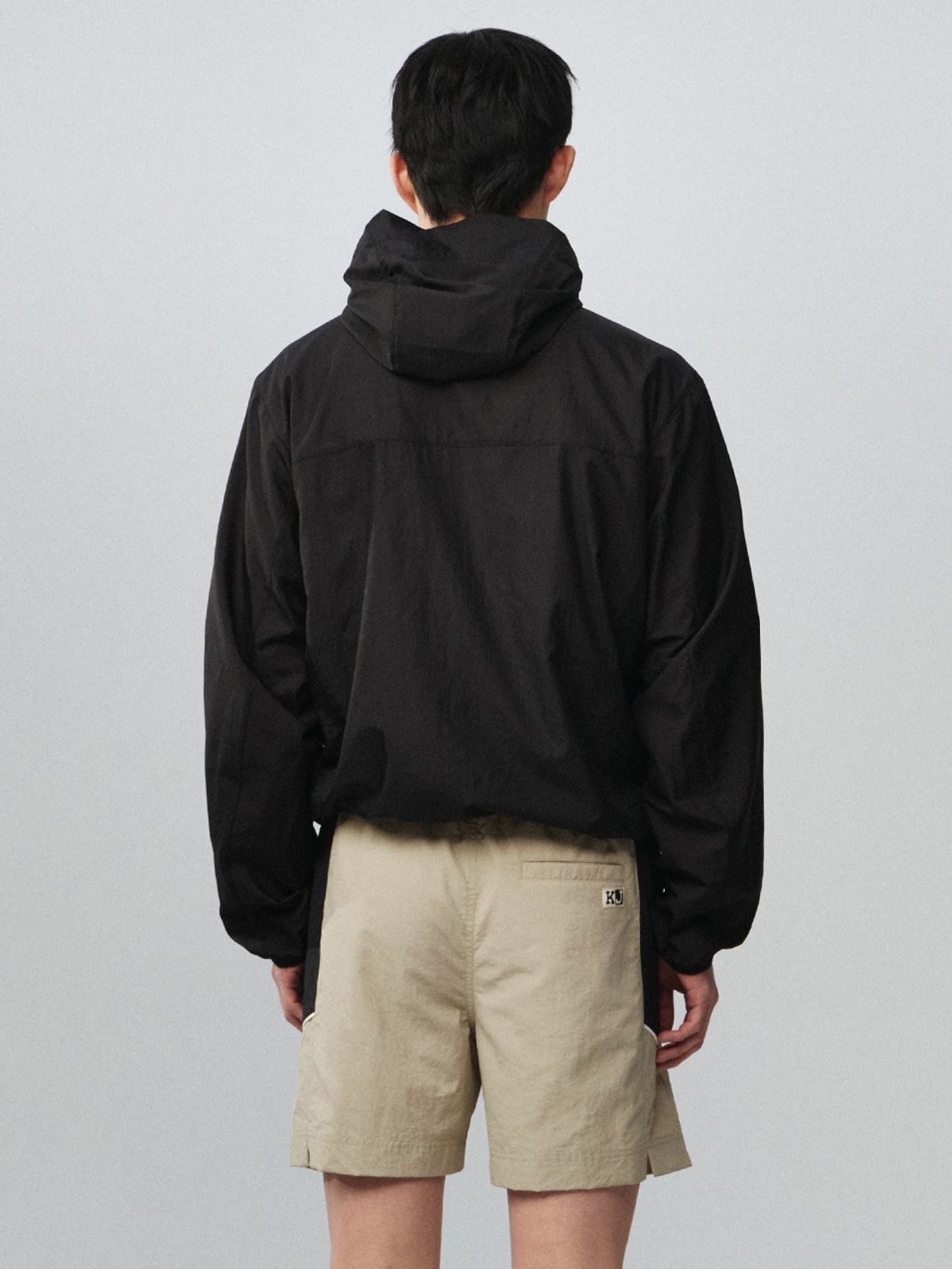 기준 맨(KIJUN MEN) Sheer Windbreaker Black