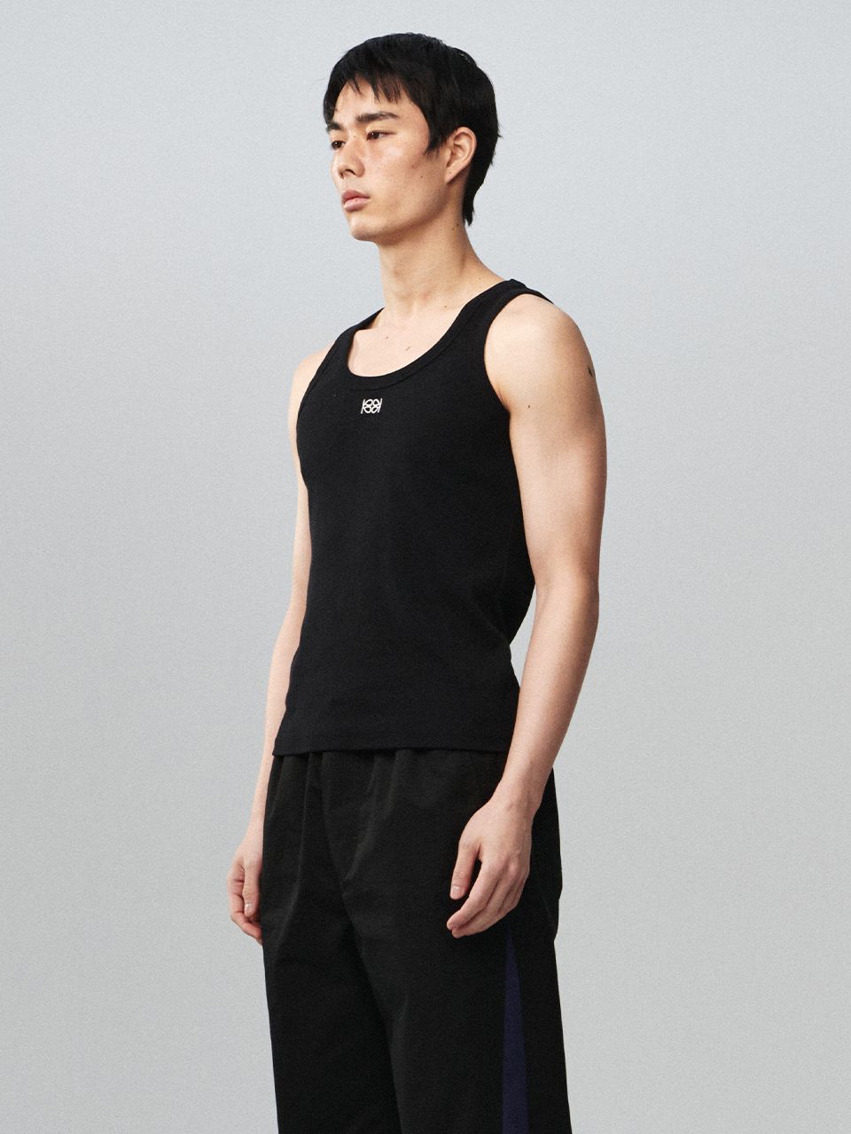 MUSINSA | KIJUN MEN Square-neck Tank Top Black