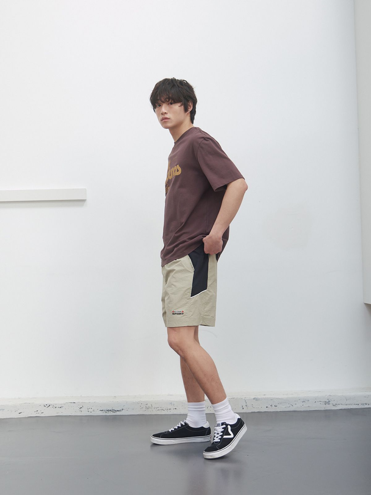 기준 맨(KIJUN MEN) Sports Shorts Beige Black