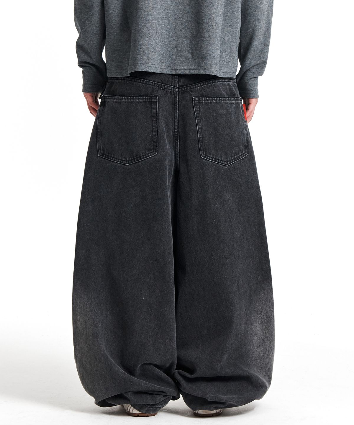 기철(KICHUL) BALLOON FIT DENIM PANTS (WASHED BLACK)