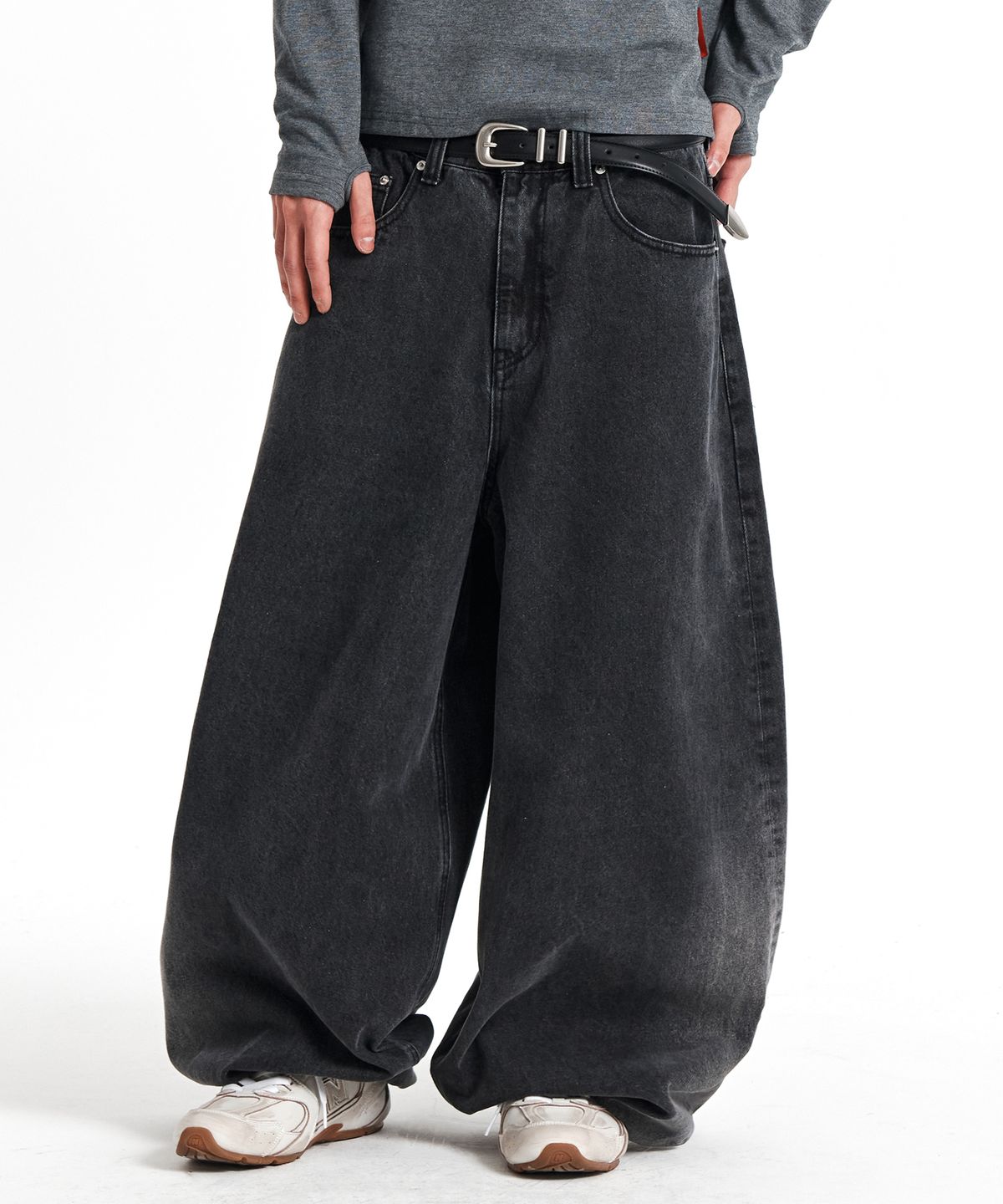 기철(KICHUL) BALLOON FIT DENIM PANTS (WASHED BLACK)