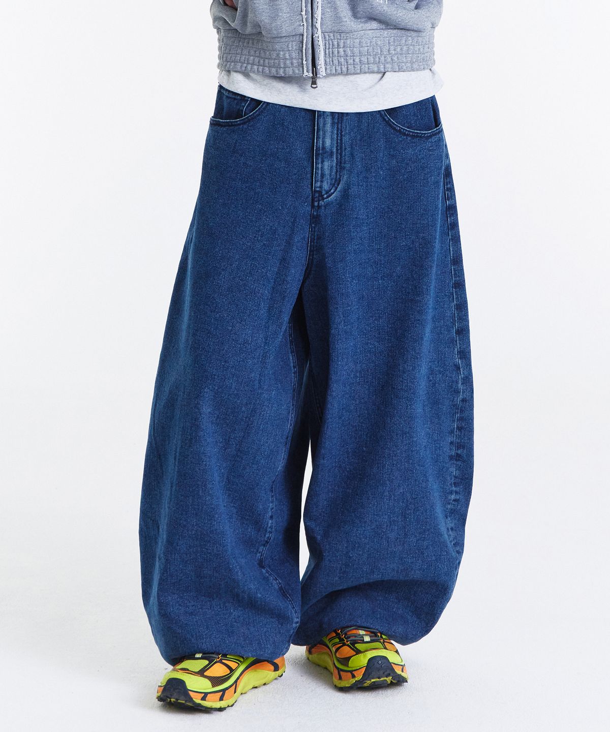 기철(KICHUL) BALLOON FIT DENIM PANTS (INDIGO BLUE)
