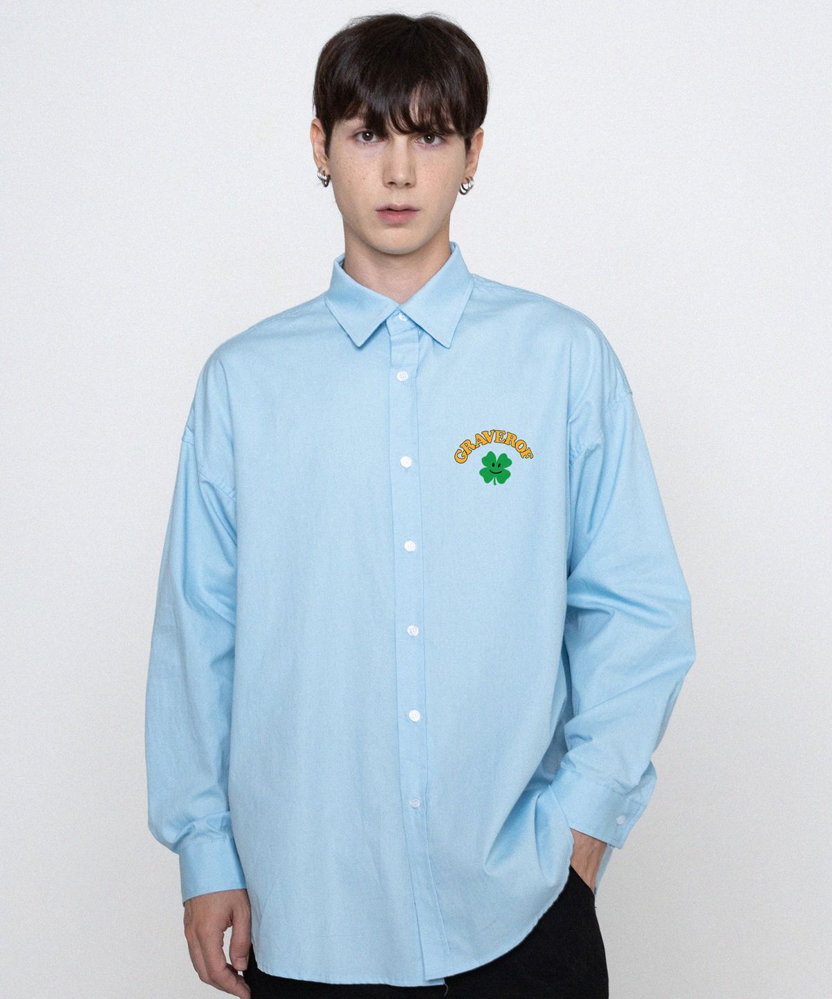 그레이버(GRAVER) [UNISEX]클로버 GRAVEROF 아치 로고 베이직 셔츠_스카이블루