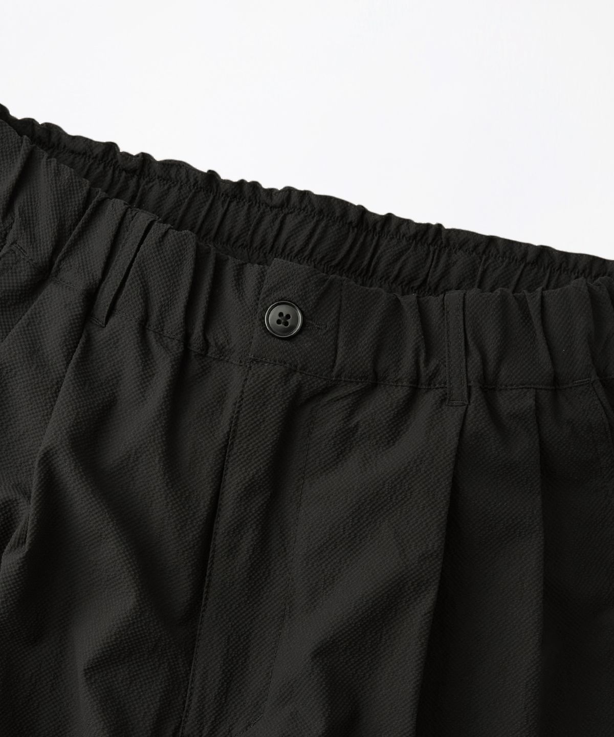 아웃스탠딩(OUTSTANDING) SEERSUCKER COMFORT PANTS_BLACK