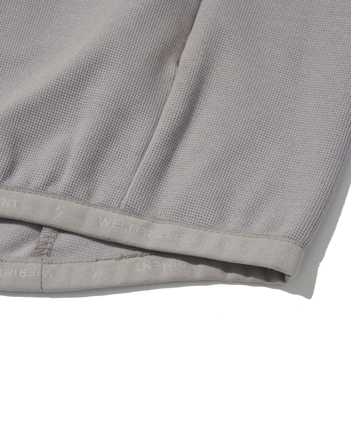 웰터 익스페리먼트(WELTER EXPERIMENT) STRETCH WAFFLE PULLOVER_LIGHT GRAY_WOL088
