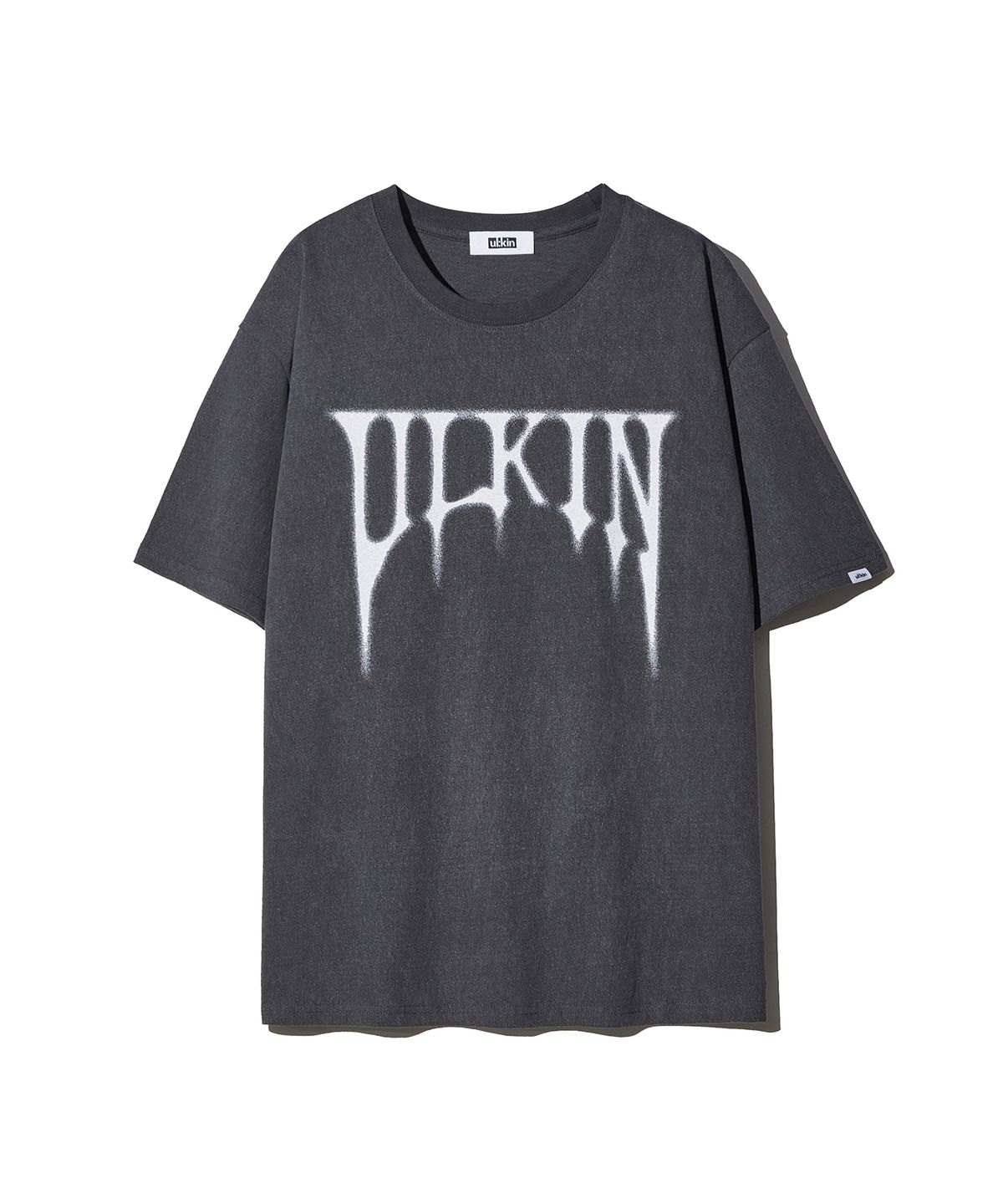 얼킨(ULKIN) 스머징 스컬 그래픽 반팔 티셔츠_차콜
