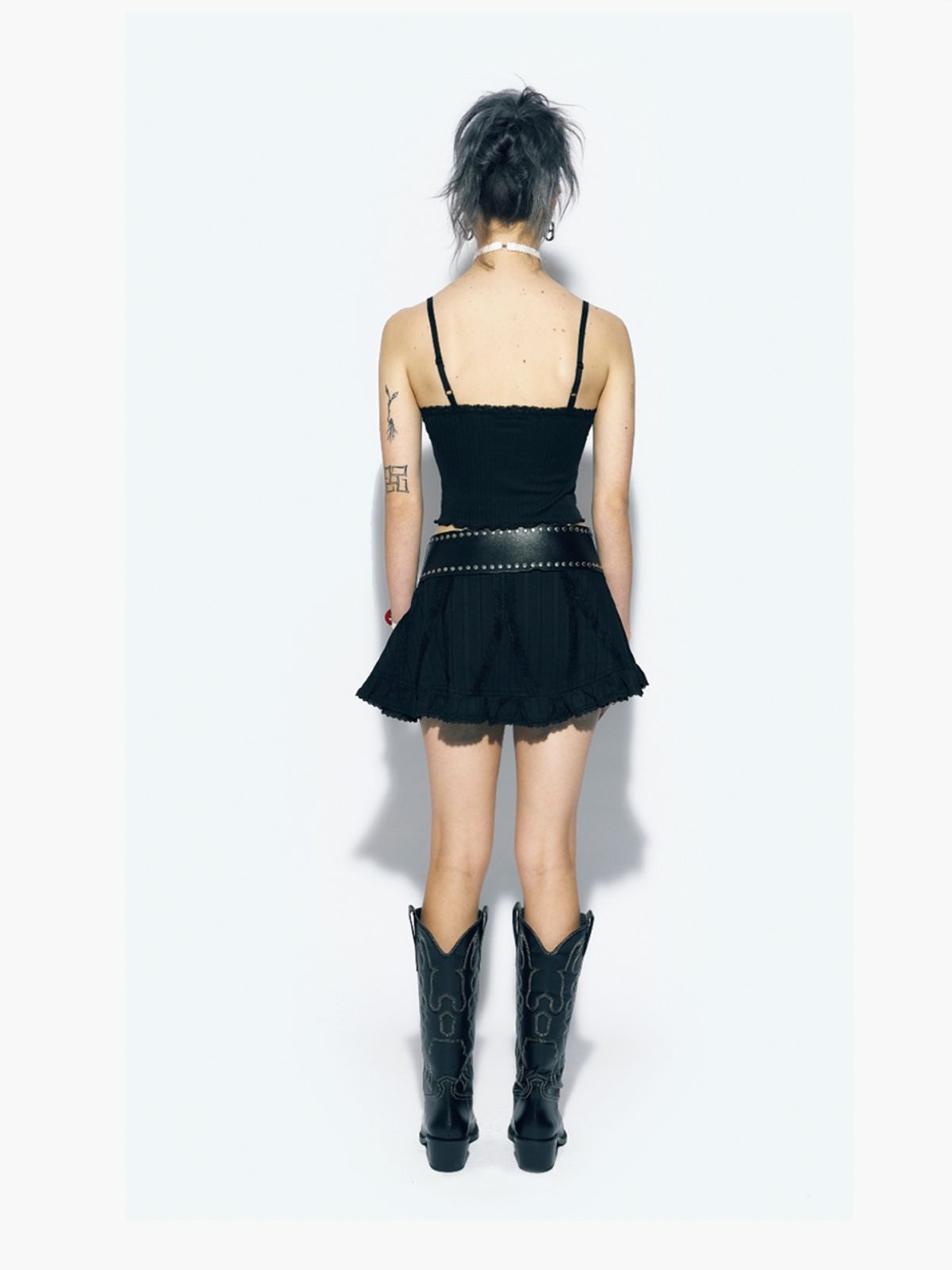 에즈이프 캘리(ASIF CALIE) FRILL RIBBON PANEL SKIRT BLACK