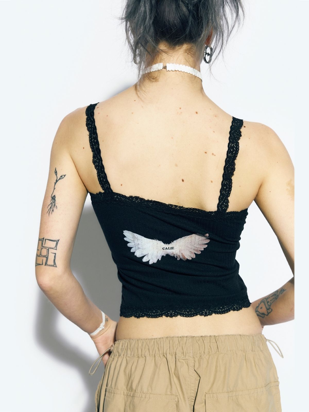 에즈이프 캘리(ASIF CALIE) ANGEL WINGS SLEEVELESS BLACK