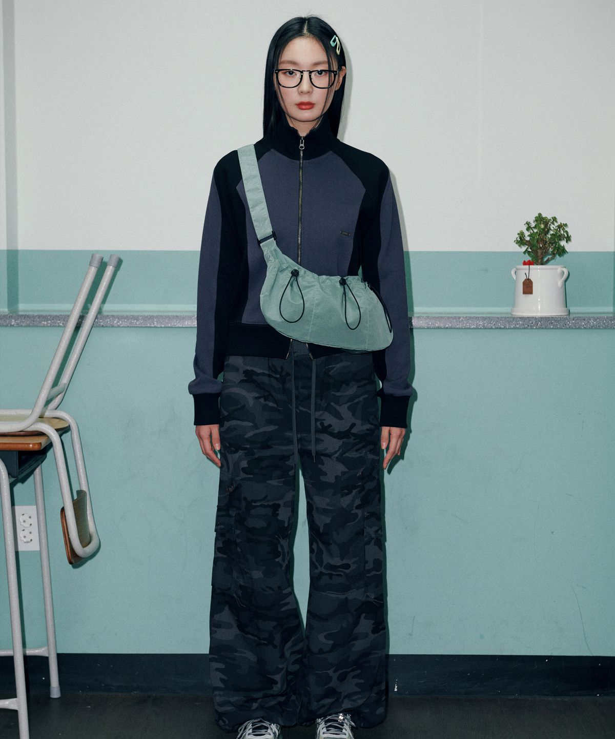 러닝하이(RUNNINGHIGH) [PB x RNHI] 메탈 립스탑 스트링 메신저백 [민트]
