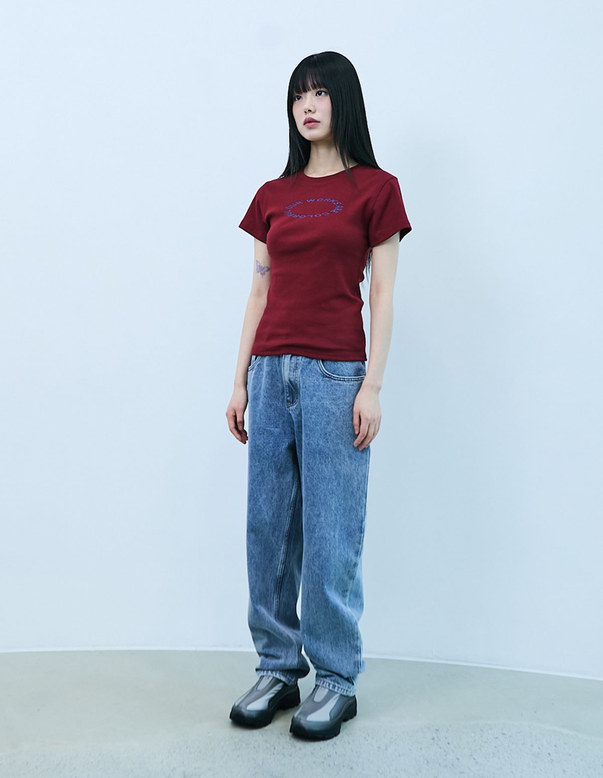 챈스챈스(CHANCECHANCE) CIRCLE LOGO WOMAN T-SHIRT(BURGUNDY)