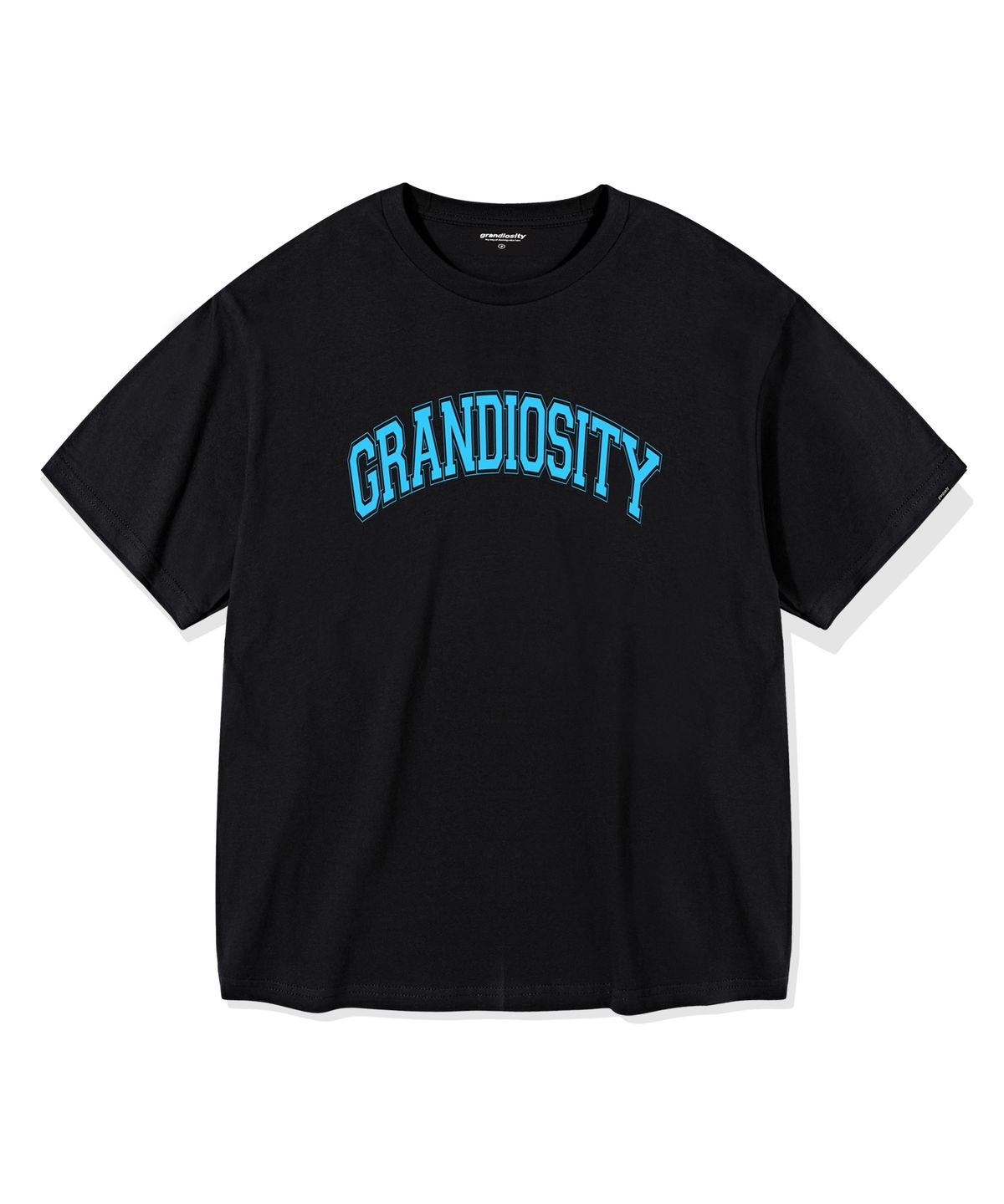 그랜디오시티(GRANDIOSITY) 아치 로고 오버핏 반팔 티셔츠 (블랙)