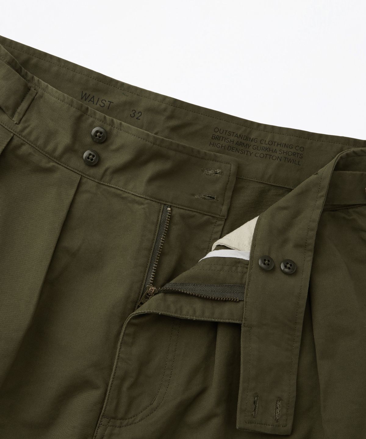 아웃스탠딩(OUTSTANDING) TWO TUCK GURKHA SHORTS_OLIVE