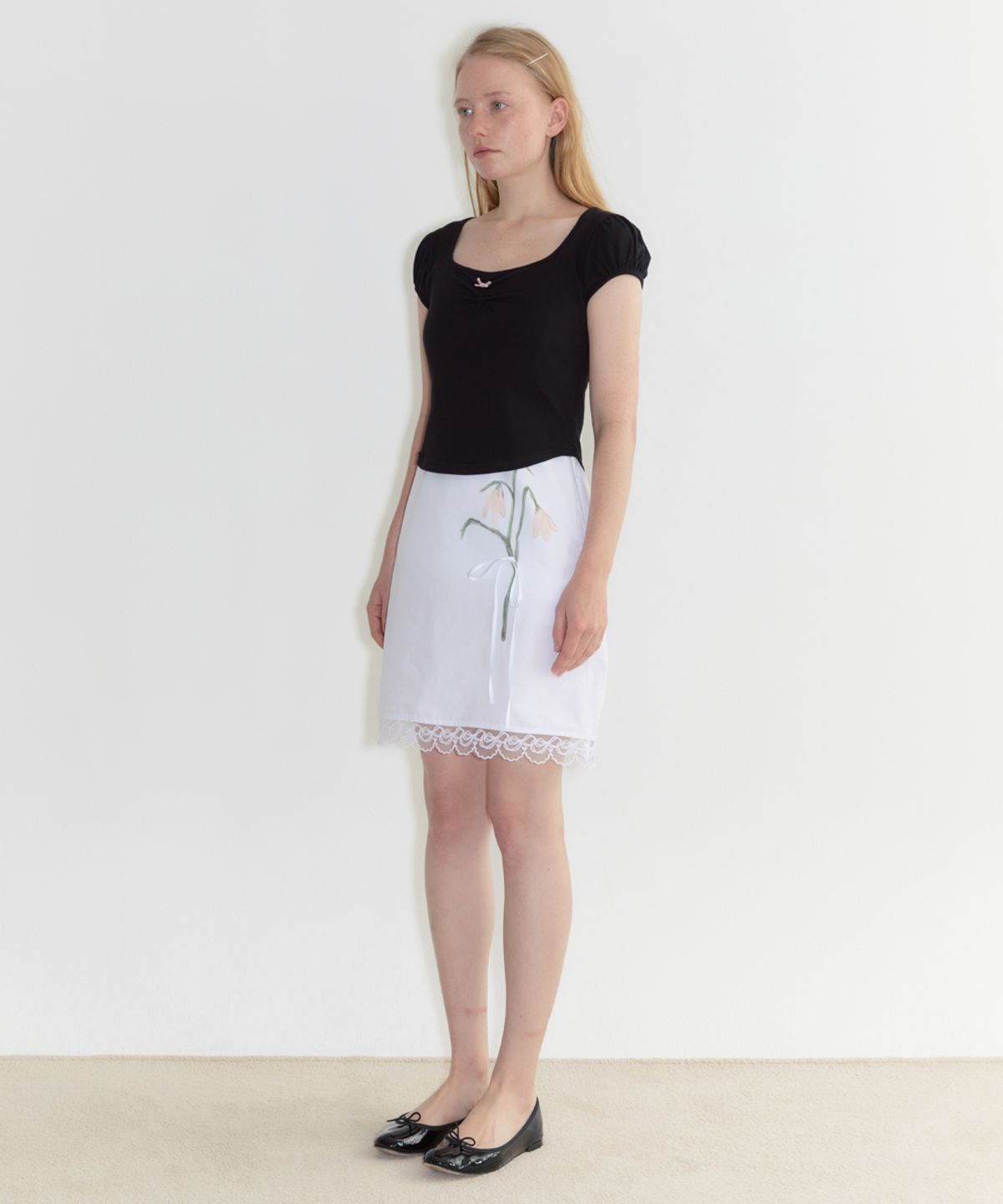 시눈(SINOON) Round Shirring T-Shirt (Black)