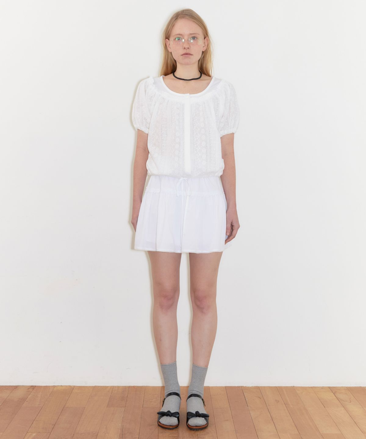 시눈(SINOON) Shirring Half Blouse (White)