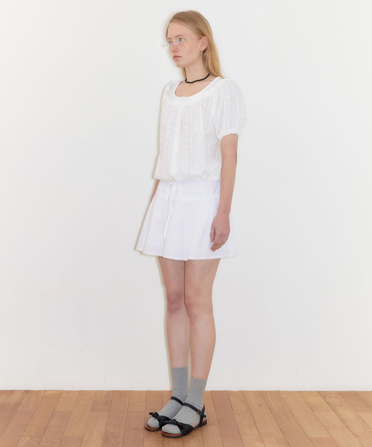 시눈(SINOON) Shirring Half Blouse (White)