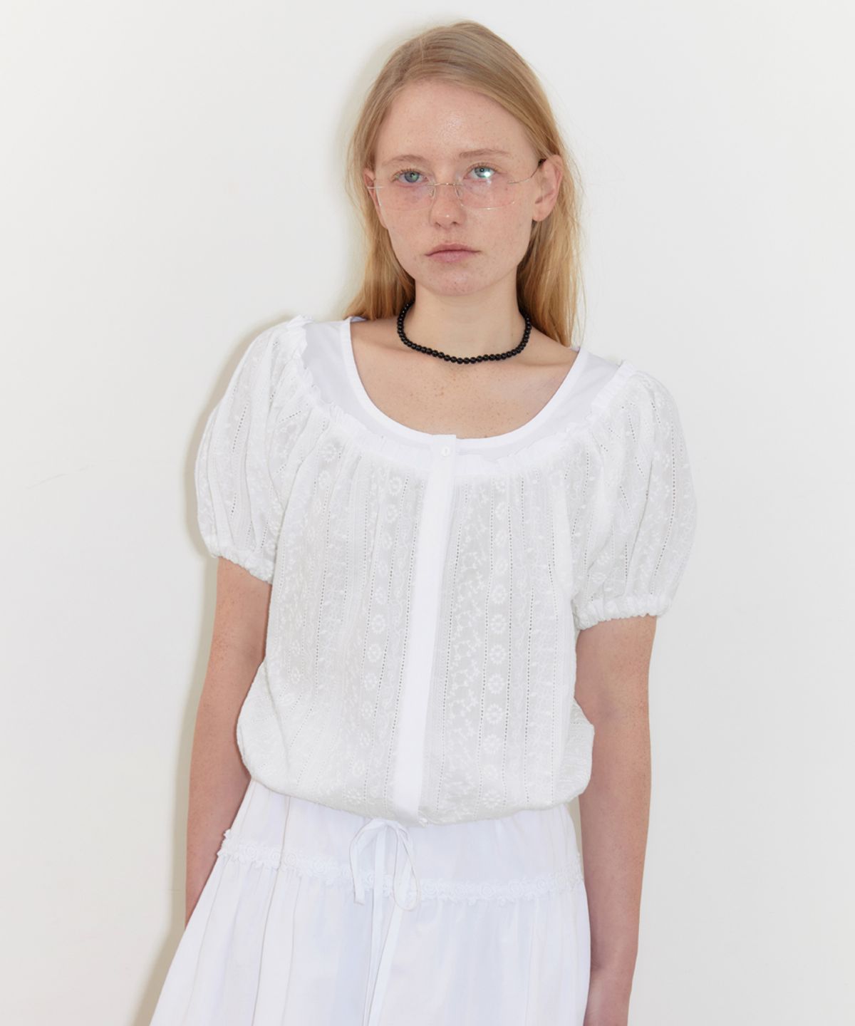 시눈(SINOON) Shirring Half Blouse (White)