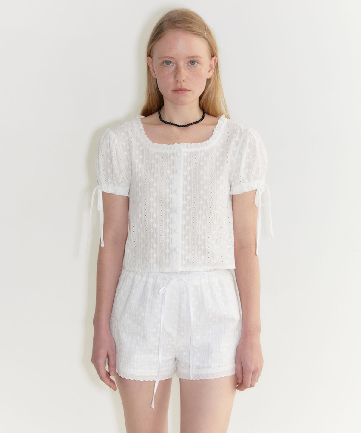 시눈(SINOON) Eyelet Blouse (White)